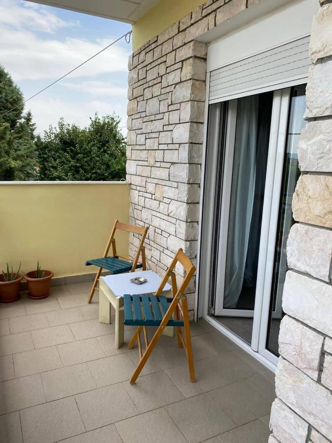 פטולמאידה Polys Apartment And Paraskevi Studio With View מראה חיצוני תמונה