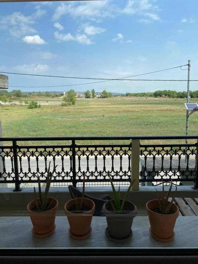 פטולמאידה Polys Apartment And Paraskevi Studio With View מראה חיצוני תמונה