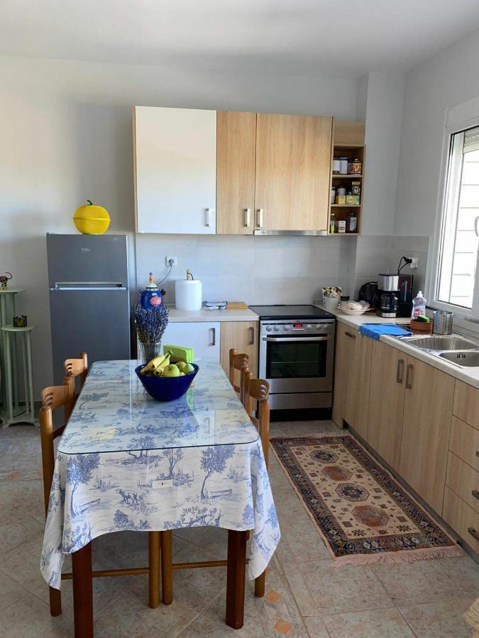 פטולמאידה Polys Apartment And Paraskevi Studio With View מראה חיצוני תמונה