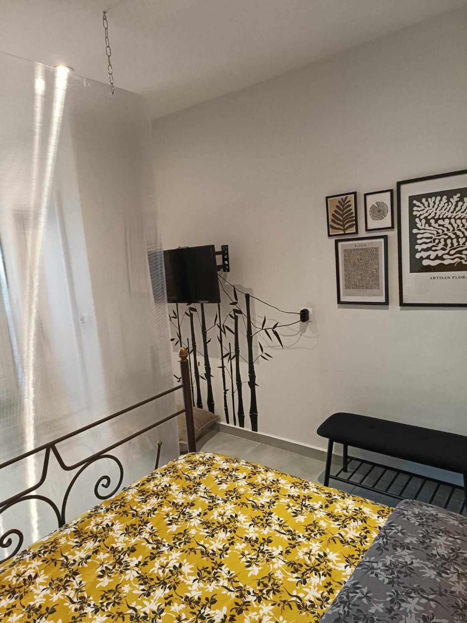 פטולמאידה Polys Apartment And Paraskevi Studio With View מראה חיצוני תמונה